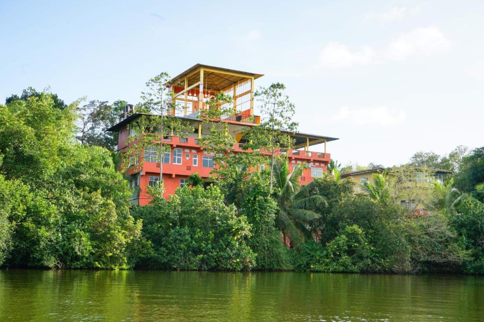 Madu River Edge Hotel Balapitiya Exterior photo
